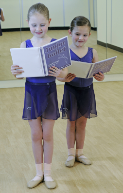 Junior ballet girls